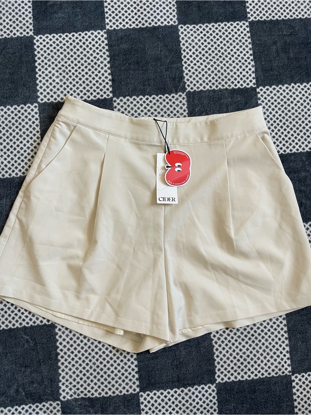 Cider Cream High-Waist Tailored Pleat Shorts